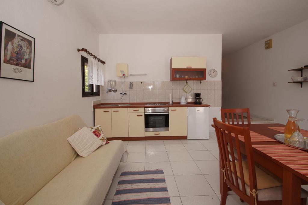 קורצולה South Island Apartments מראה חיצוני תמונה