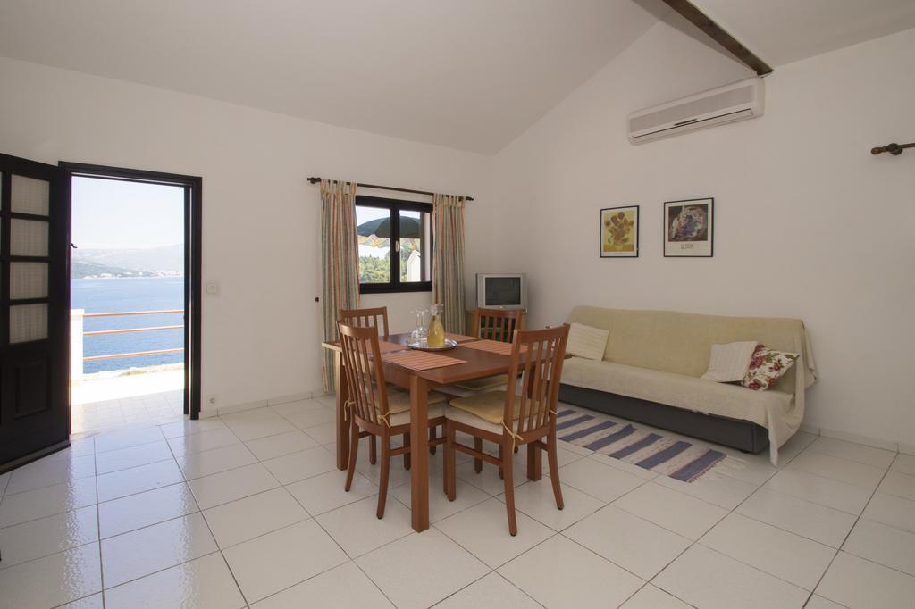 קורצולה South Island Apartments מראה חיצוני תמונה